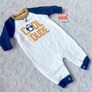 🐧 Newborn Penguin Onesie